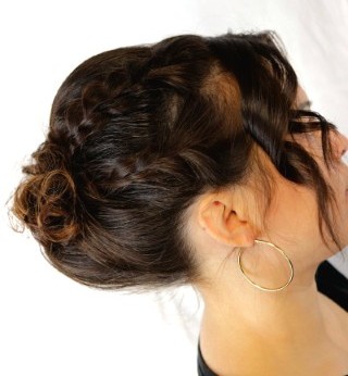 Chignon mariée, coiffure évènementielle, réalisée par céline-maquillage, entreprise Bretagne